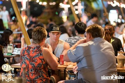 ปาร์ตี้คืนวันเสาร์ที่ร้าน แฮปปี้ ฟิช, เอเชีย ทีค เดอะ ริเวอร์ฟร้อนท์ — photo 63