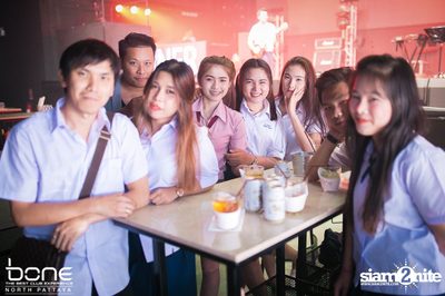Back 2 School Party กับ J Trick ที่ร้าน โบน, พัทยาเหนือ — photo 22