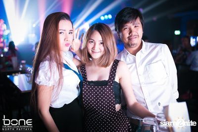 Back 2 School Party กับ J Trick ที่ร้าน โบน, พัทยาเหนือ — photo 29