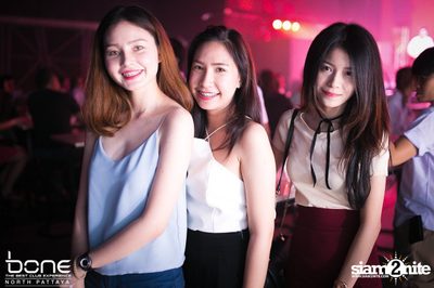 Back 2 School Party กับ J Trick ที่ร้าน โบน, พัทยาเหนือ — photo 34