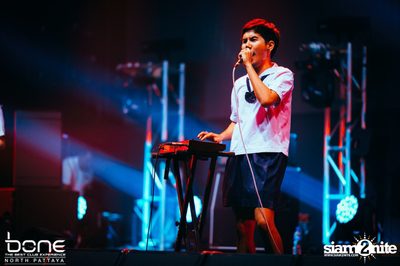 Back 2 School Party กับ J Trick ที่ร้าน โบน, พัทยาเหนือ — photo 61