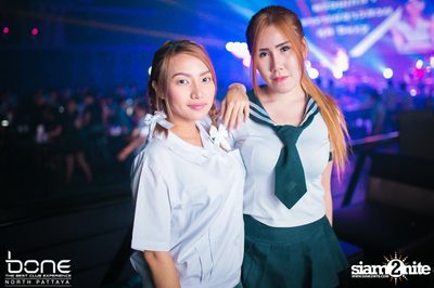 Back 2 School Party กับ J Trick ที่ร้าน โบน, พัทยาเหนือ — photo 62