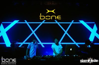 Back 2 School Party กับ J Trick ที่ร้าน โบน, พัทยาเหนือ — photo 75
