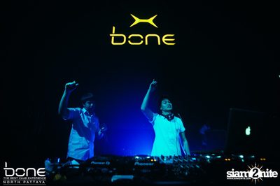 Back 2 School Party กับ J Trick ที่ร้าน โบน, พัทยาเหนือ — photo 77