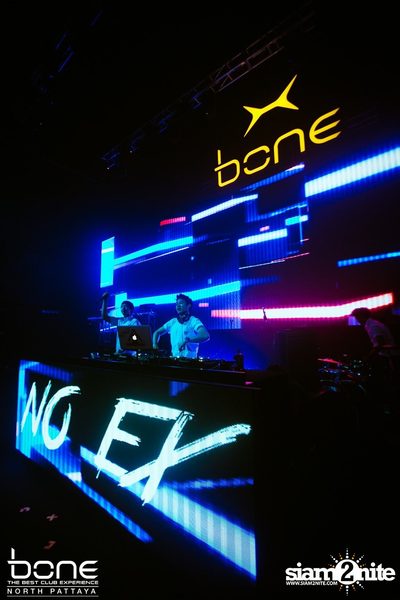 Back 2 School Party กับ J Trick ที่ร้าน โบน, พัทยาเหนือ — photo 78