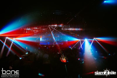 Back 2 School Party กับ J Trick ที่ร้าน โบน, พัทยาเหนือ — photo 79