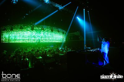 Back 2 School Party กับ J Trick ที่ร้าน โบน, พัทยาเหนือ — photo 81