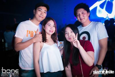 Back 2 School Party กับ J Trick ที่ร้าน โบน, พัทยาเหนือ — photo 86