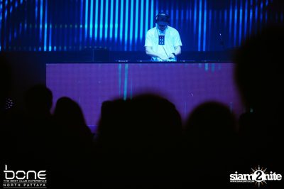 Back 2 School Party กับ J Trick ที่ร้าน โบน, พัทยาเหนือ — photo 113