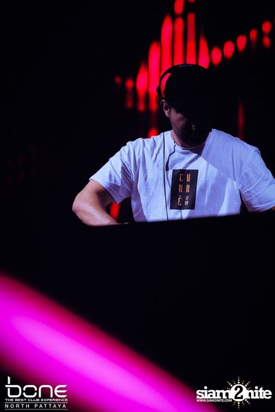 Back 2 School Party กับ J Trick ที่ร้าน โบน, พัทยาเหนือ — photo 117