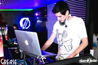 Saturday Night at Grease Bangkok, Sukhumvit 49 — photo 19