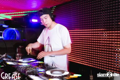 Saturday Night at Grease Bangkok, Sukhumvit 49 — photo 38