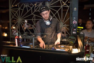 New Jiew Live at Funky Villa, Thonglor Soi 10 — photo 6