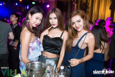 New Jiew Live at Funky Villa, Thonglor Soi 10 — photo 8