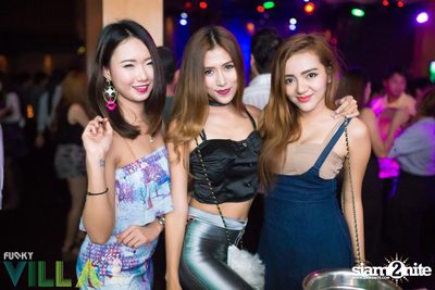 New Jiew Live at Funky Villa, Thonglor Soi 10 — photo 12