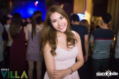 New Jiew Live at Funky Villa, Thonglor Soi 10 — photo 16