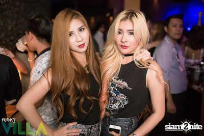 New Jiew Live at Funky Villa, Thonglor Soi 10 — photo 20
