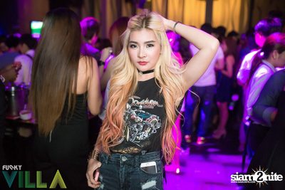 New Jiew Live at Funky Villa, Thonglor Soi 10 — photo 22