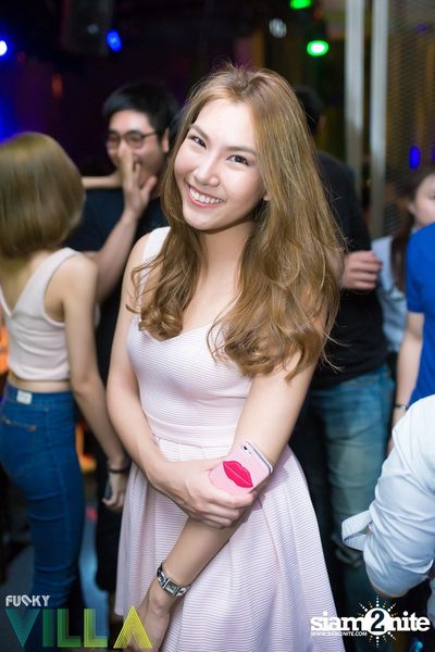 New Jiew Live at Funky Villa, Thonglor Soi 10 — photo 27