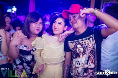 New Jiew Live at Funky Villa, Thonglor Soi 10 — photo 42