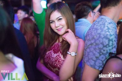 New Jiew Live at Funky Villa, Thonglor Soi 10 — photo 44