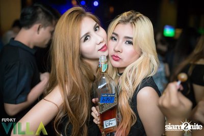 New Jiew Live at Funky Villa, Thonglor Soi 10 — photo 82