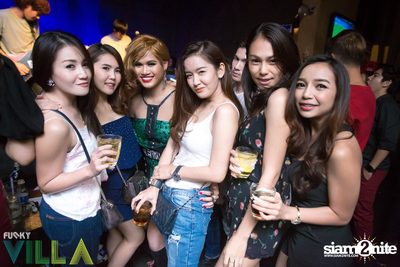 New Jiew Live at Funky Villa, Thonglor Soi 10 — photo 92