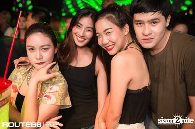 ปาร์ตี้คืนวันเสาร์ ที่ร้าน รูท ซิกตี้ซิก คลับ อาร์ซีเอ — photo 14