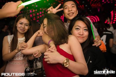ปาร์ตี้คืนวันเสาร์ ที่ร้าน รูท ซิกตี้ซิก คลับ อาร์ซีเอ — photo 42