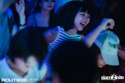 ปาร์ตี้คืนวันเสาร์ ที่ร้าน รูท ซิกตี้ซิก คลับ อาร์ซีเอ — photo 70