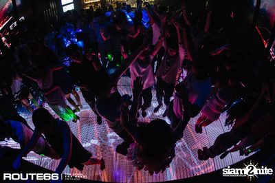 ปาร์ตี้คืนวันเสาร์ ที่ร้าน รูท ซิกตี้ซิก คลับ อาร์ซีเอ — photo 90