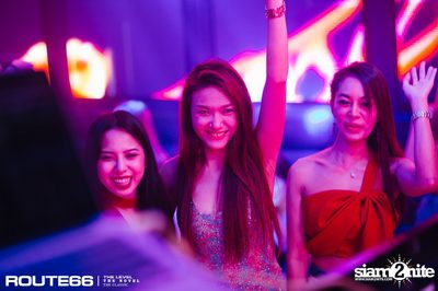 ปาร์ตี้คืนวันเสาร์ ที่ร้าน รูท ซิกตี้ซิก คลับ อาร์ซีเอ — photo 96