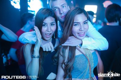 ปาร์ตี้คืนวันเสาร์ ที่ร้าน รูท ซิกตี้ซิก คลับ อาร์ซีเอ — photo 109