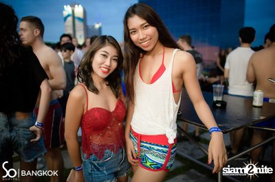 SO POOL PARTY ที่ เดอะ วอเทอร์ คลับ | โรงแรมโซฟิเทล โซ — photo 90