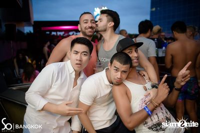SO POOL PARTY ที่ เดอะ วอเทอร์ คลับ | โรงแรมโซฟิเทล โซ — photo 93