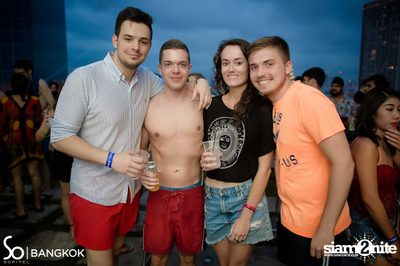 SO POOL PARTY ที่ เดอะ วอเทอร์ คลับ | โรงแรมโซฟิเทล โซ — photo 94