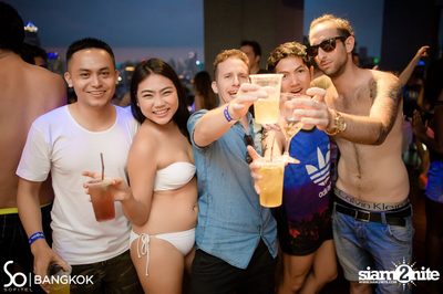 SO POOL PARTY ที่ เดอะ วอเทอร์ คลับ | โรงแรมโซฟิเทล โซ — photo 105