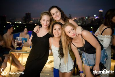 SO POOL PARTY ที่ เดอะ วอเทอร์ คลับ | โรงแรมโซฟิเทล โซ — photo 106