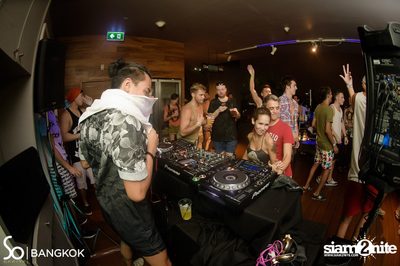 SO POOL PARTY ที่ เดอะ วอเทอร์ คลับ | โรงแรมโซฟิเทล โซ — photo 118