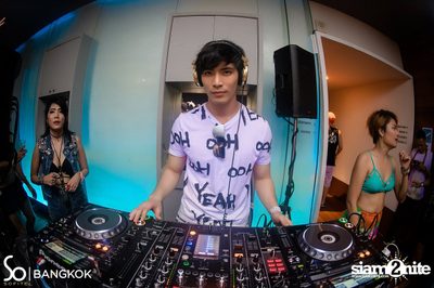 SO POOL PARTY ที่ เดอะ วอเทอร์ คลับ | โรงแรมโซฟิเทล โซ — photo 161
