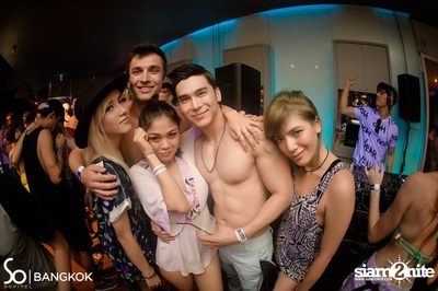 SO POOL PARTY ที่ เดอะ วอเทอร์ คลับ | โรงแรมโซฟิเทล โซ — photo 164