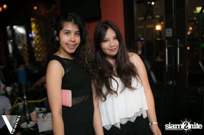 Friday Night at Desi Beats, The Opus | Thonglor Soi 10 — photo 3