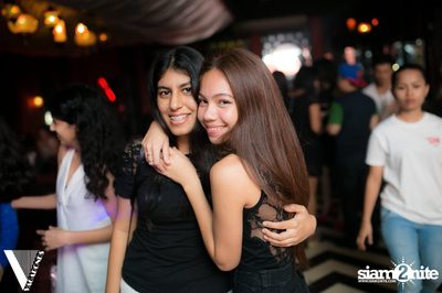 Friday Night at Desi Beats, The Opus | Thonglor Soi 10 — photo 9