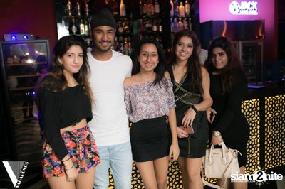 Friday Night at Desi Beats, The Opus | Thonglor Soi 10 — photo 19