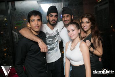 Friday Night at Desi Beats, The Opus | Thonglor Soi 10 — photo 27