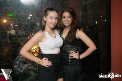 Friday Night at Desi Beats, The Opus | Thonglor Soi 10 — photo 30