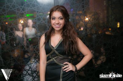 Friday Night at Desi Beats, The Opus | Thonglor Soi 10 — photo 33