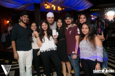 Friday Night at Desi Beats, The Opus | Thonglor Soi 10 — photo 43