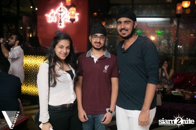 Friday Night at Desi Beats, The Opus | Thonglor Soi 10 — photo 46