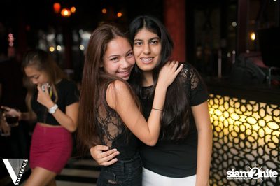 Friday Night at Desi Beats, The Opus | Thonglor Soi 10 — photo 48